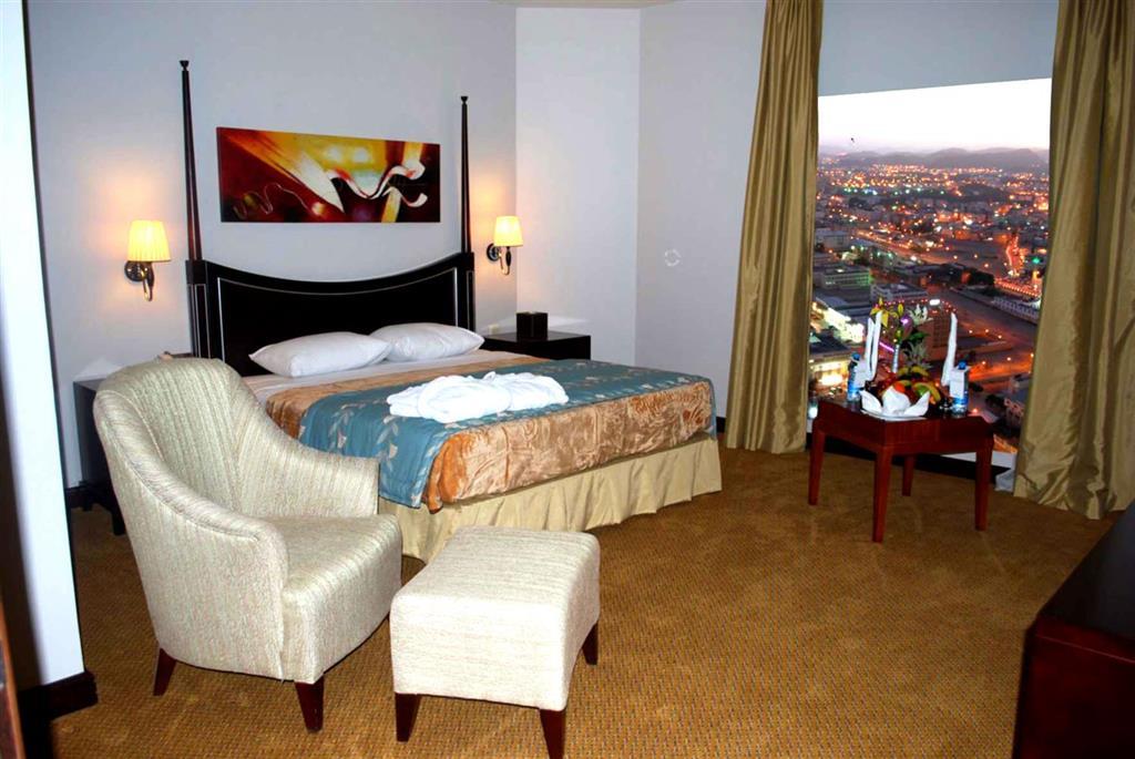 مينا بلازا الطائف Mena Plaza Taif Hotel Стая снимка