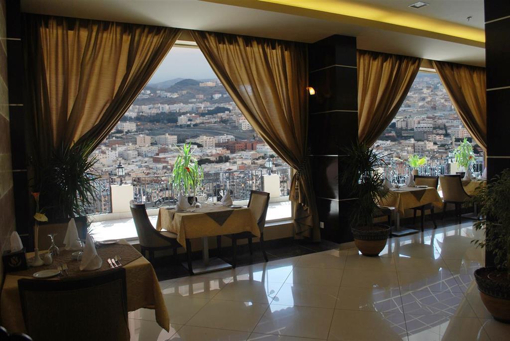 مينا بلازا الطائف Mena Plaza Taif Hotel Ресторант снимка